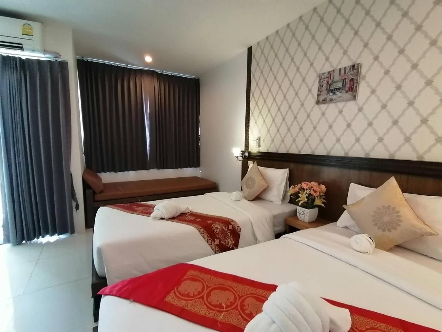 Nj Patong Hotel Exterior photo